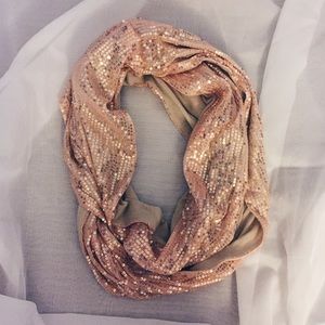 Infinity scarf